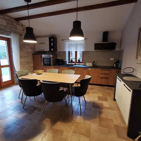 Villa Orada In Mit Pool Fuer 6 Personen Krnica
