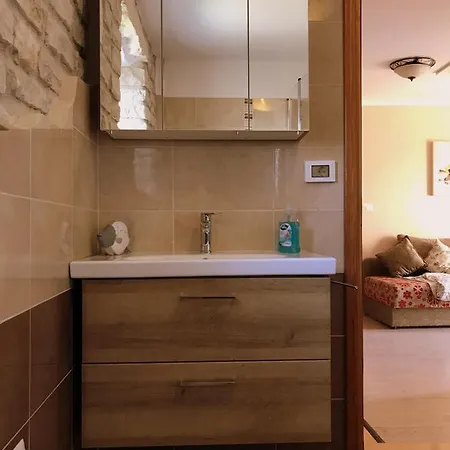 Villa Orada In Mit Pool Fuer 6 Personen